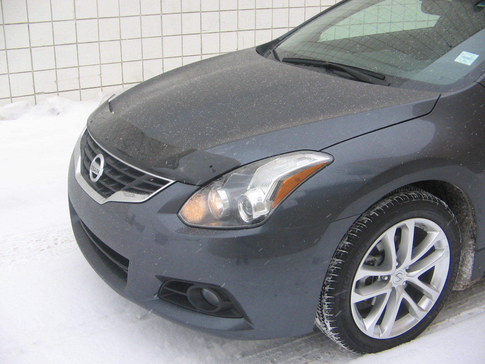 Nissan Altima 2010-2012 - FormFit Hood Protectors Nissan Altima 2010-2012 - FormFit Hood Protectors
