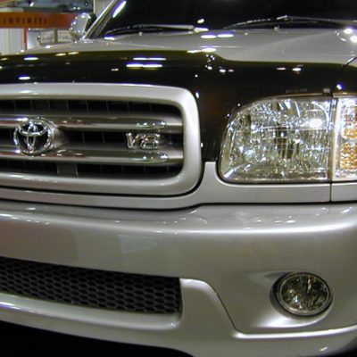 Toyota Sequoia (2001-2007)<br> FormFit Hood Protector