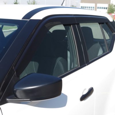 Nissan Kicks (2018-2024)<br> Nissan Kicks Play (2025) <br> FormFit Side Window Visors